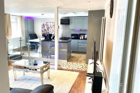 Modern Stylish Apartment At Brighton Station المظهر الخارجي الصورة